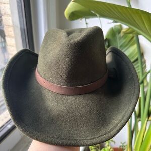 Dorfman Pacific Scala Classic Wool Green Hat with Leather Band
